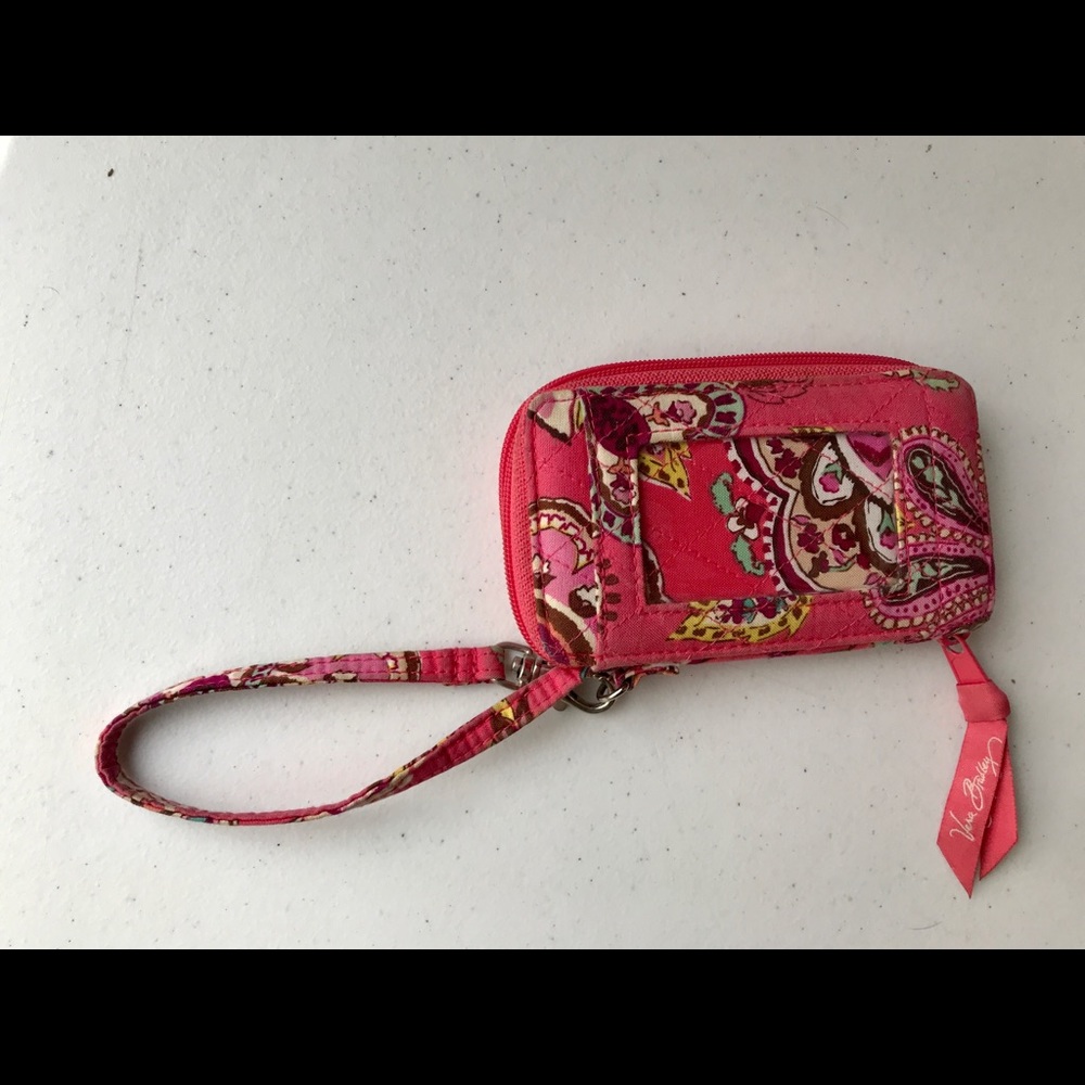 Vera Bradley wristlet in “Call Me Coral” pattern